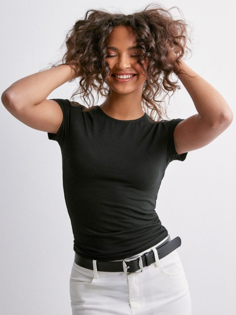 T-shirts À Manches Courtes Couleur Unie Haut Superposé Col Rond Pour Femmes - Noir