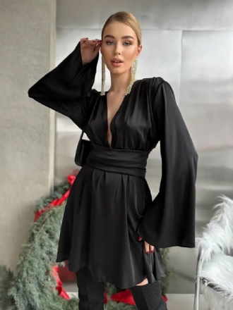 Robe Noire Plongeante Pour Femmes Manches Longues Ceinture Dos Nu Lacets Robes Décontractées