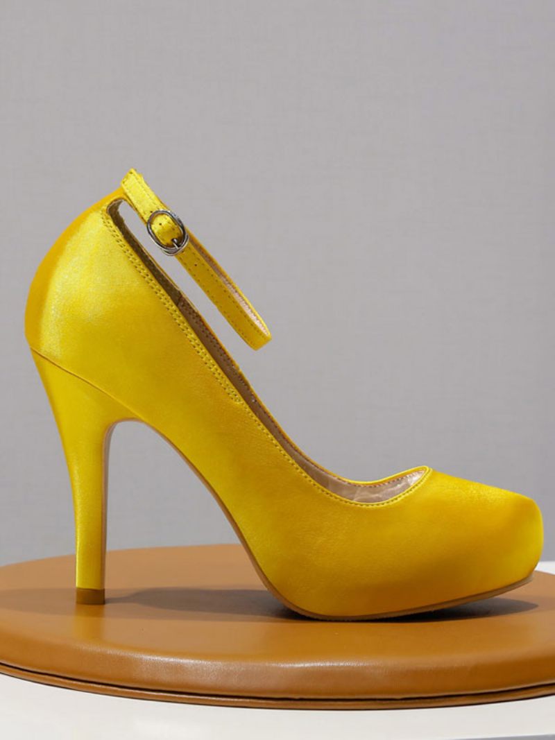 Chaussures Mariée Pour Femmes Satin Argenté À Bout Rond Et Talon Gobelet - Jaune